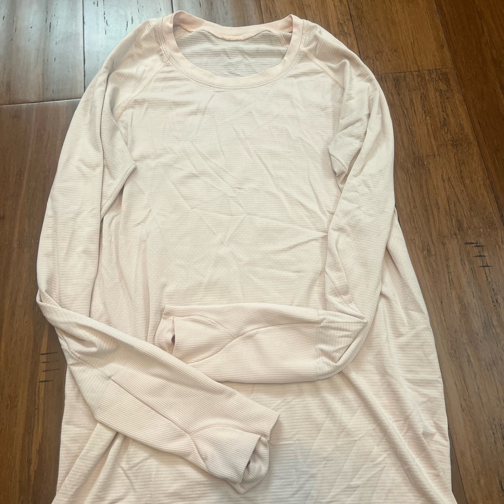 Light Pink Lululemon Long Sleeved Top in Size 8